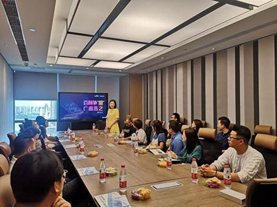 神州广告灯箱媒体,神州广告高铁椅背,神州广告看板广告,郴州市神州广告传播有限责任公司 神州广告灯箱媒体,神州广告高铁椅背,神州广告看板广告,郴州市神州广告传播有限责任公司